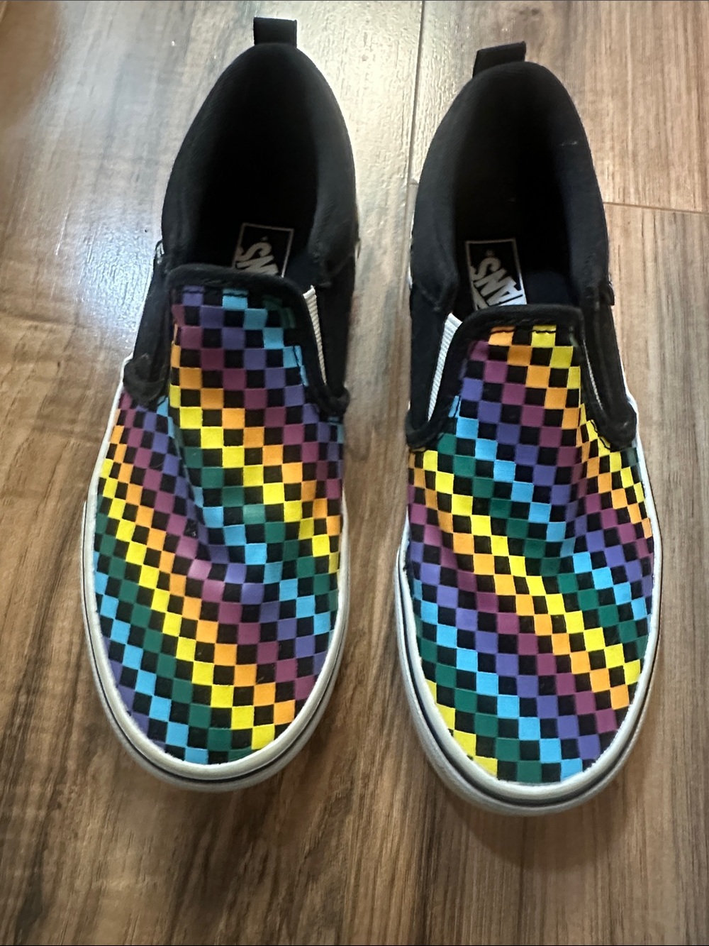 Kids Van sneakers size 4